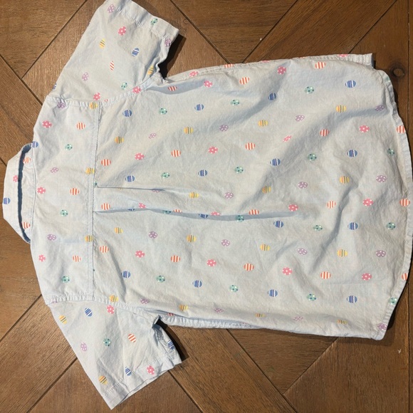 The children’s Place Pastel Blue Shirt with Vibrant Egg Design Size 5/6 - Picture 5 of 5